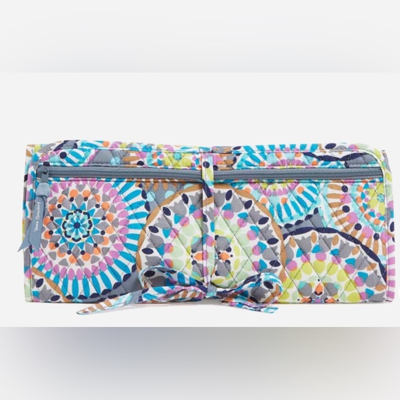 Vera Bradley Curling and Flat Iron Cover in Sunny Medallion - Picture 1 of 3